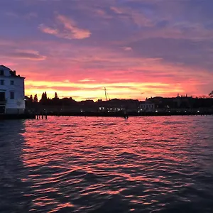Harry's Canal View , Венеция Италия