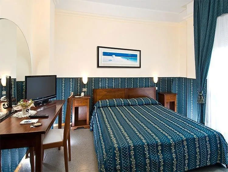 Hotel Napoleon Cattolica 3*,
